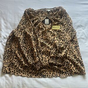 20W/ 22W leopard print blouse